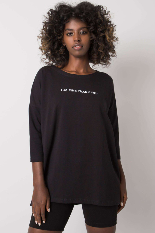 Must pluus Kaylyni kirjaga