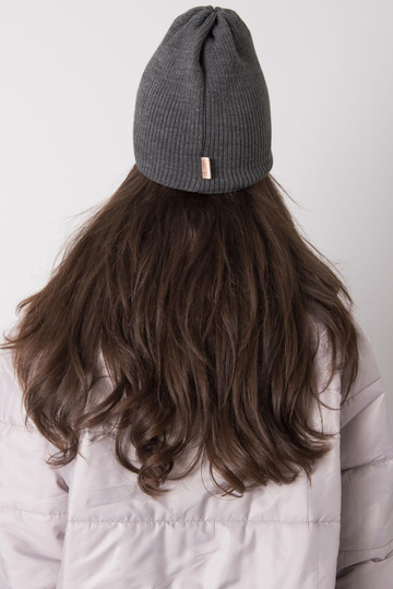 Tumehall naiste müts