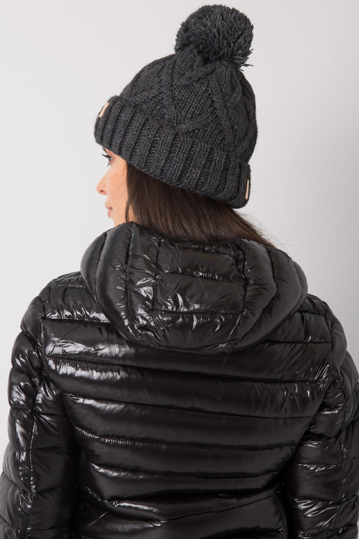 Tumehall tutiga talvemüts