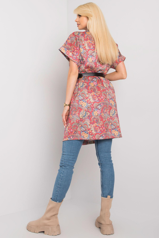 Sonja punane lühikeste varrukatega...