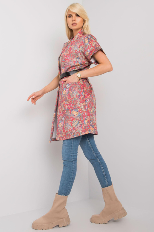 Sonja punane lühikeste varrukatega...