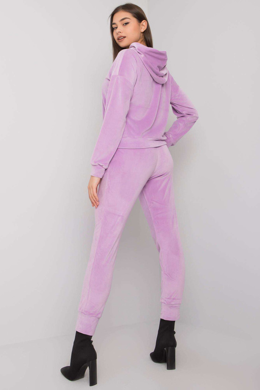 Lilla naiste komplekt veluur Merideniga Lilla naiste komplekt veluur Merideniga