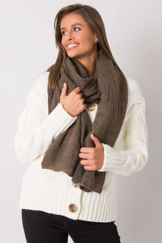 Tumebeež kootud sall