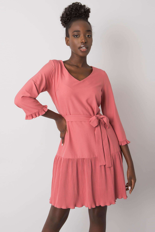 Fleuri määrdunud roosa kleit