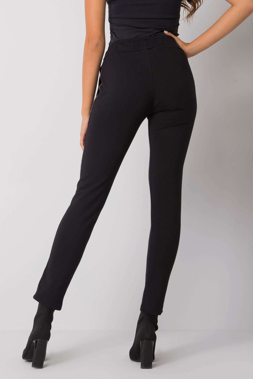 Mustad dressipükste torud triipudega...