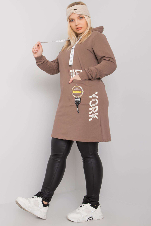 Pruun plusssuuruse kapuutsiga tuunika...