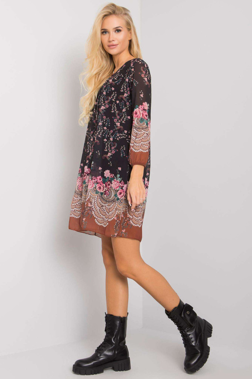 Tristani must kleit OCH BELLA