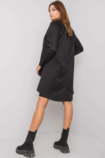 Must asümmeetriline...