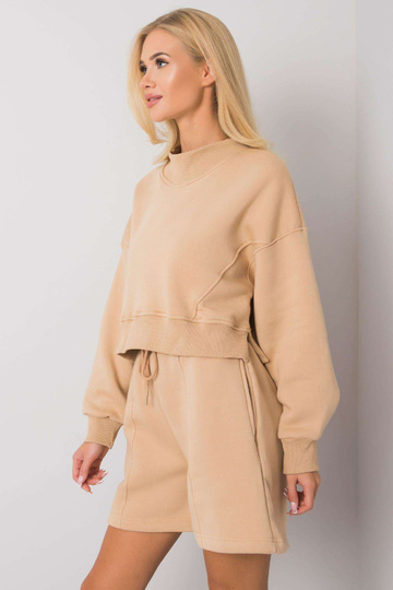 Kaameli kapuutsiga...