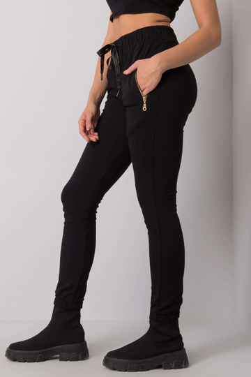 Mustad dressipüksid Shadia...