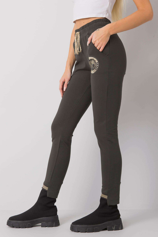 Tumedad khakivärvi dressipüksid...