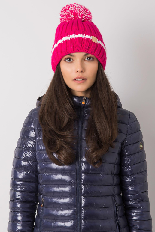 Roosa müts pompooniga