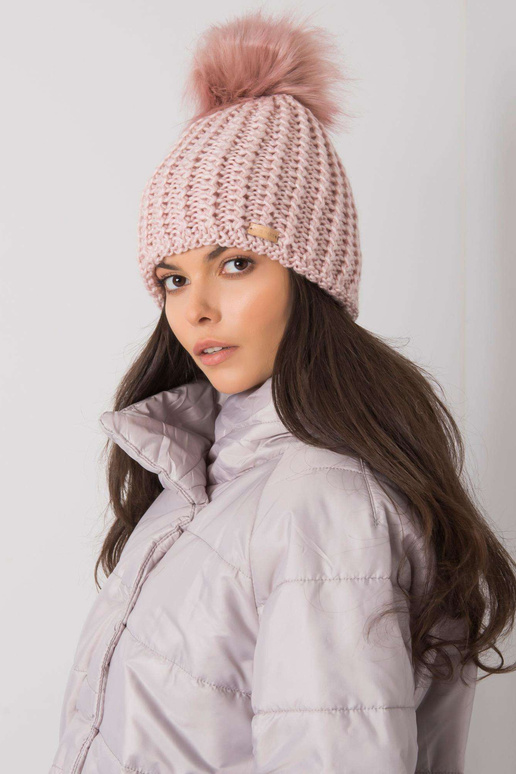 Heleroosa naiste talvemüts
