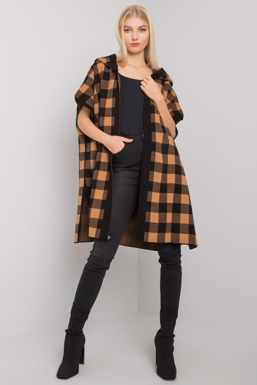 Must ja kaamel Lovingtoni kapuutsiga... Must ja kaamel Lovingtoni kapuutsiga...