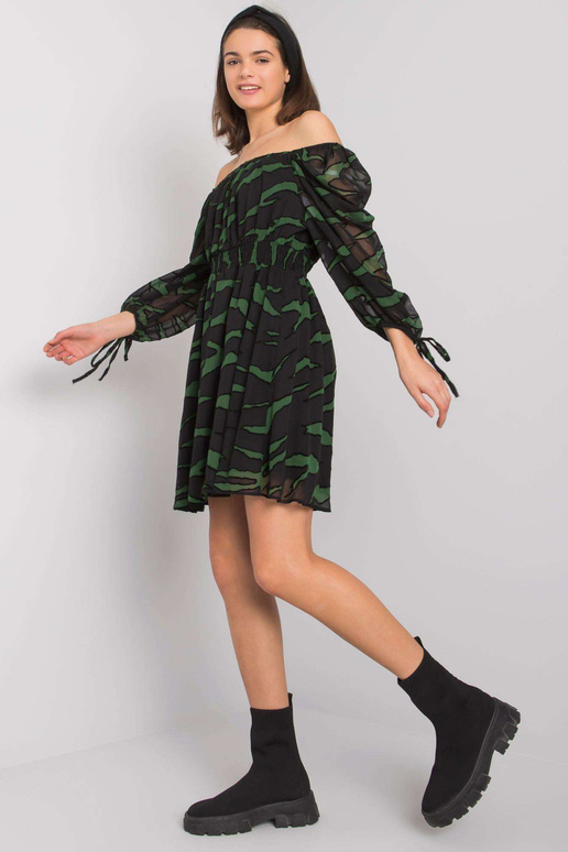 Must ja roheline Hispaania kleit... Must ja roheline Hispaania kleit...