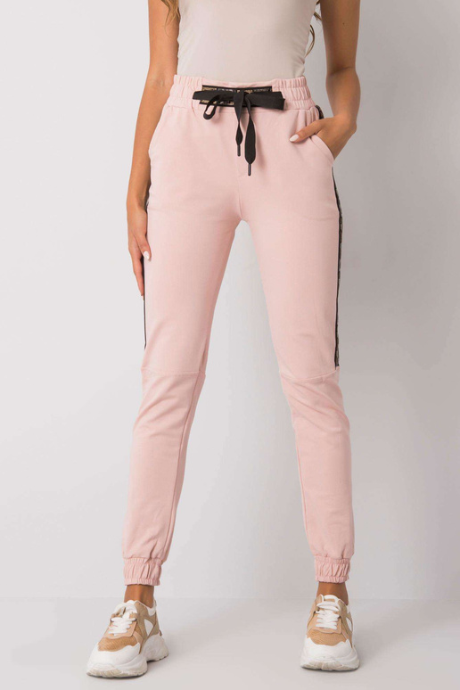 Määrdunud roosad Giulia...