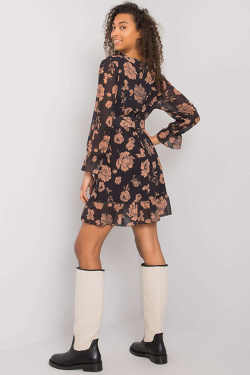 Must ja kaamelikleit sats... 2