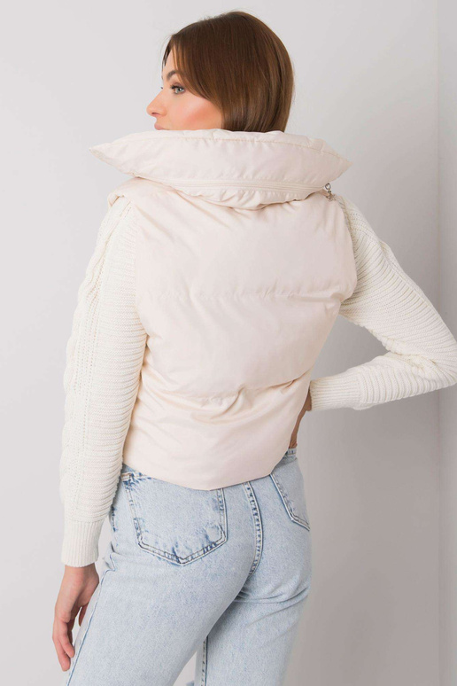 Ecru tepitud vest Gizelle Ecru tepitud vest Gizelle
