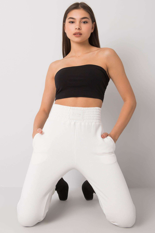 Ecru Ashlandi kõrge vöökohaga...