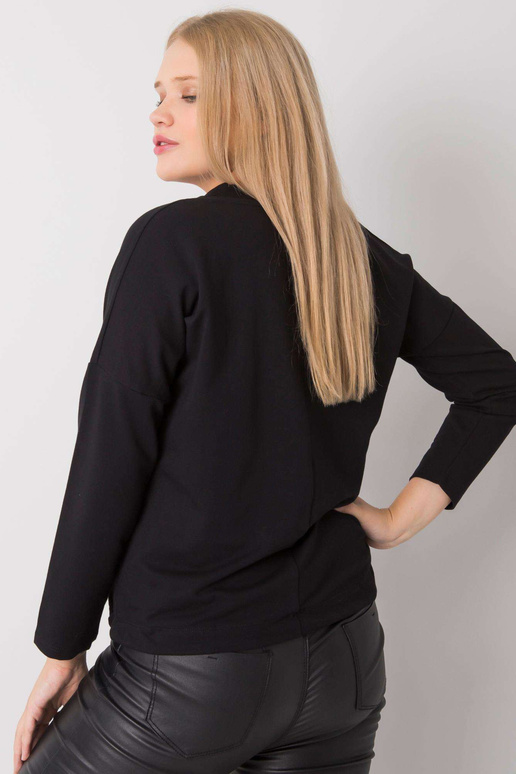 Must pluss suuruses pluus Sherilyni...