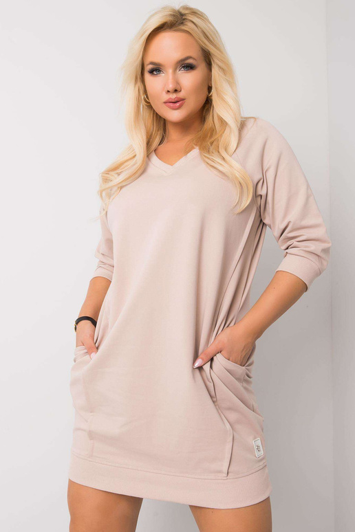 Kahvatu kohvipuuvillane plusssuuruses...