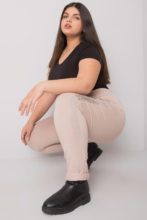 Beežid pluss suuruses dressipüksid...