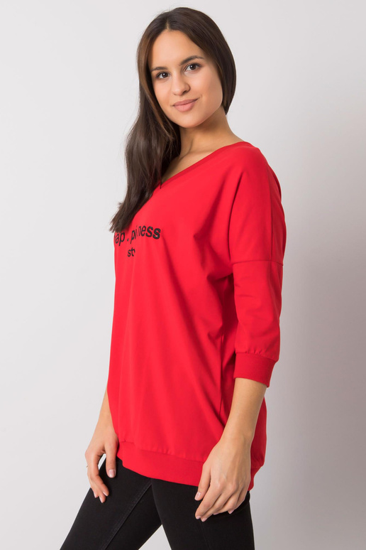 Punane dressipluus kirjaga Jolanda...