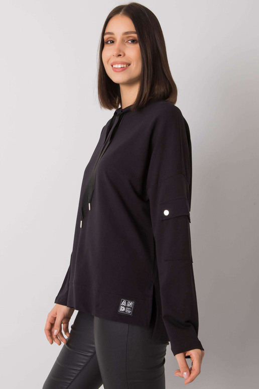 Must pluss suuruses pluus...