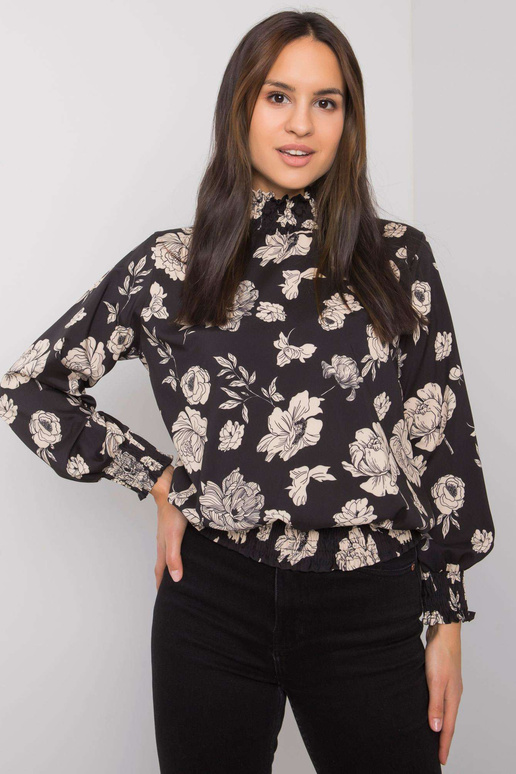 Must ja beež lilledega pluus firmalt...