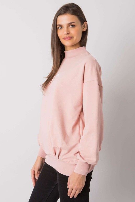 Määrdunud roosa kapuutsita...