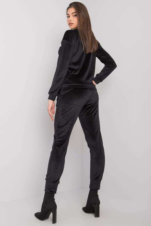 Must Tampa Veluuri komplekt