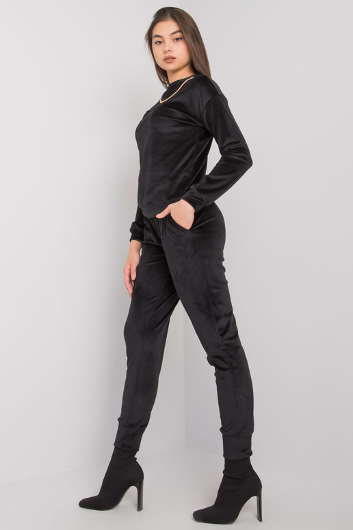 Must Tampa Veluuri komplekt