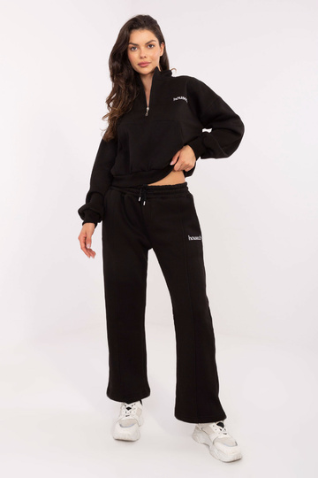 Must kaheosaline komplekt... 2