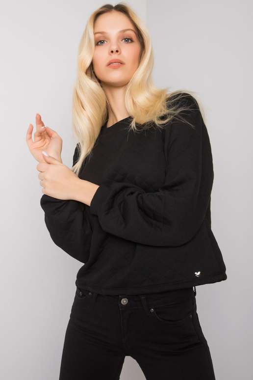 Must tepitud dressipluus ilma...