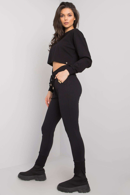 Mustad taskutega dressipüksid Naomi... Mustad taskutega dressipüksid Naomi...