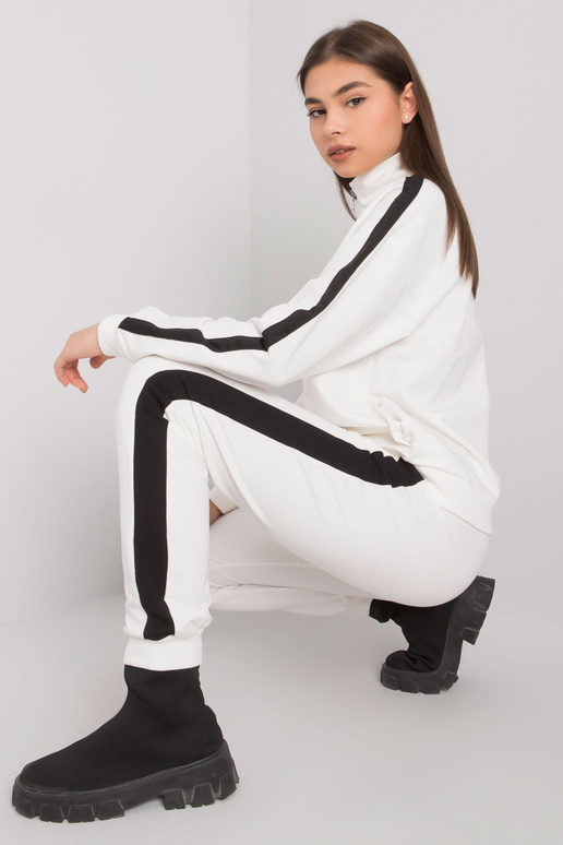 Ecru naiste komplekt triipudega Aliana