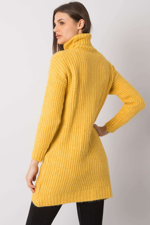 Kollane pika kaelusega kampsun...