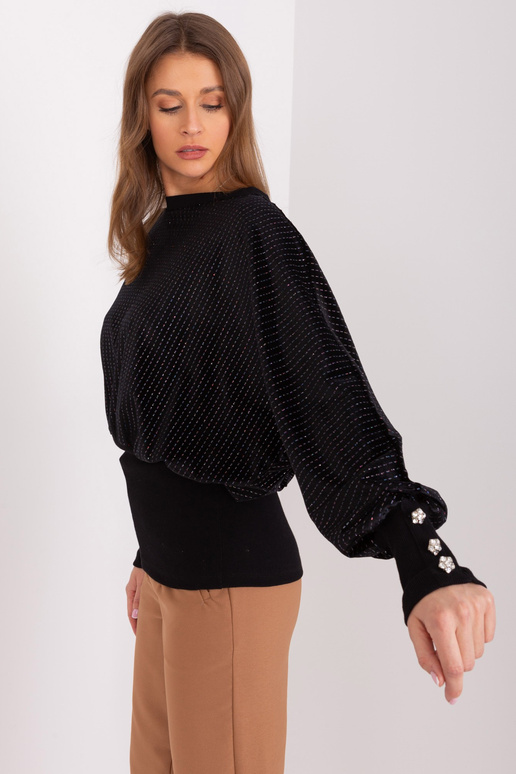 Must dekoratiivsete nööpidega pluus...