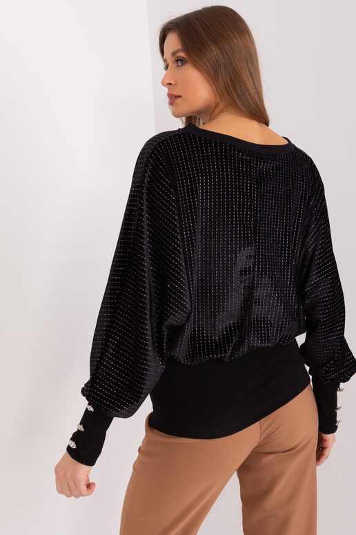 Must dekoratiivsete nööpidega pluus...