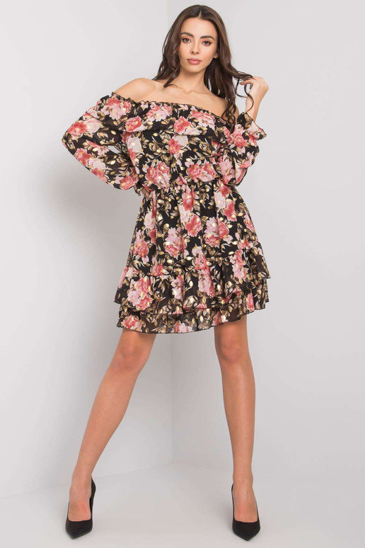 Must ja roosa Calgary mustritega... Must ja roosa Calgary mustritega...