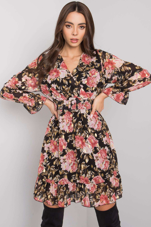 Alisia must ja roosa volangidega kleit