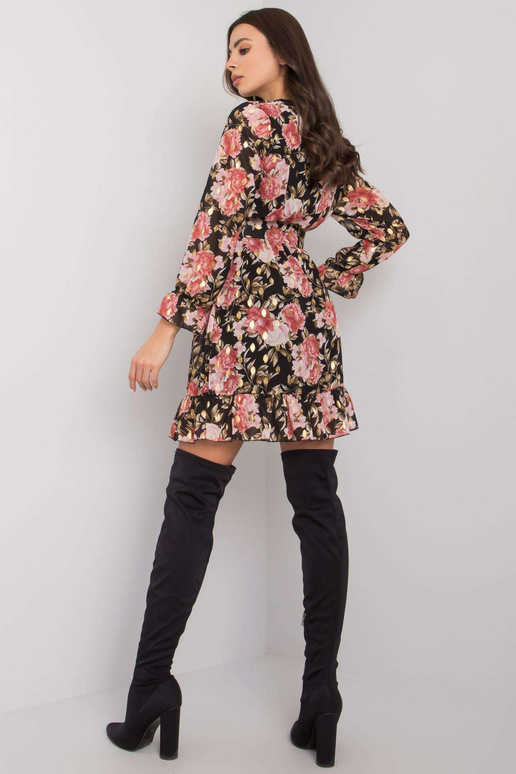 Alisia must ja roosa volangidega kleit