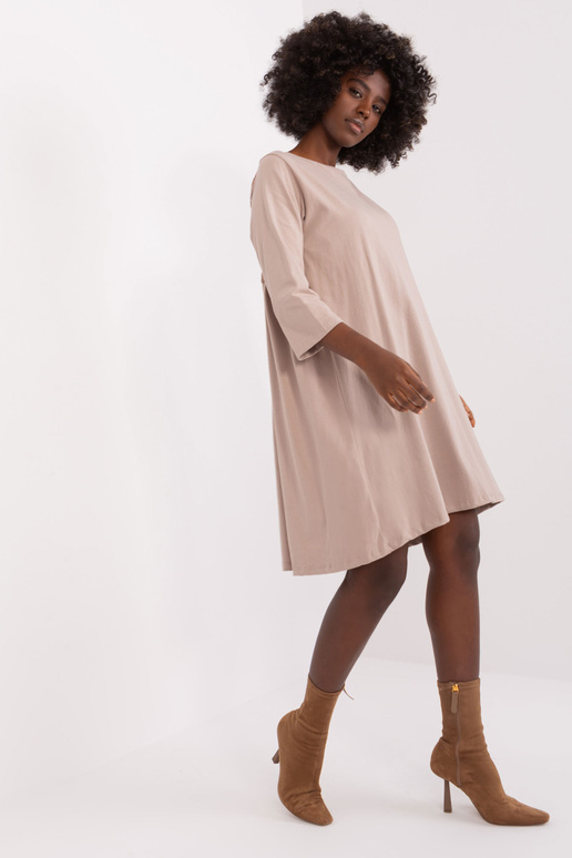 Naiste tumebeež pitsiga kleit Jamelia... Naiste tumebeež pitsiga kleit Jamelia...