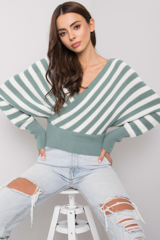 Mündi ja valge triibuline kampsun...