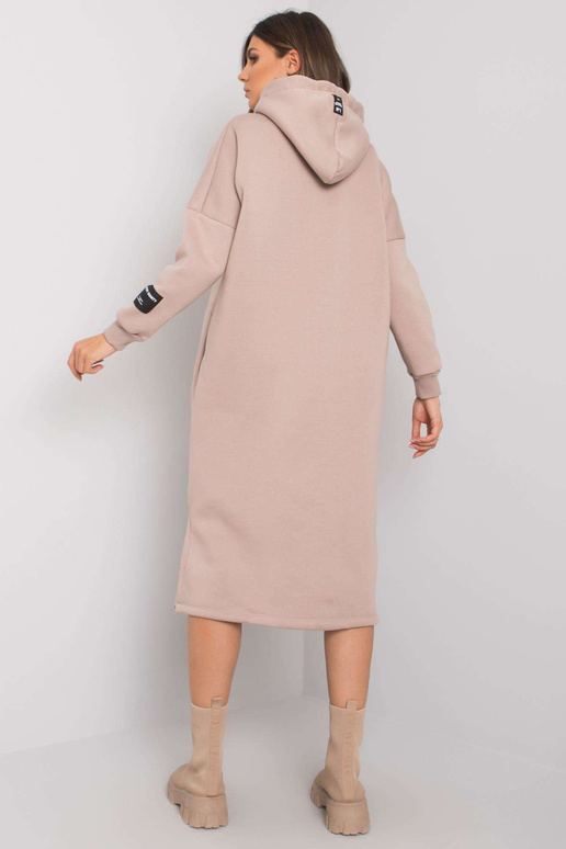 Tumebeež taskutega dressipluus...