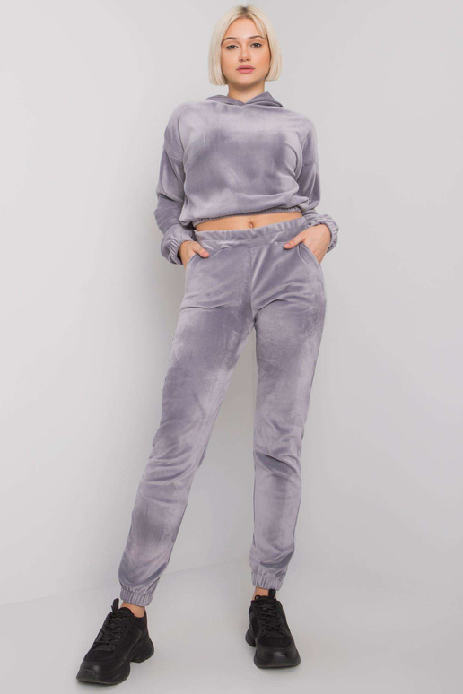 Hall kaheosaline komplekt veluuriga...