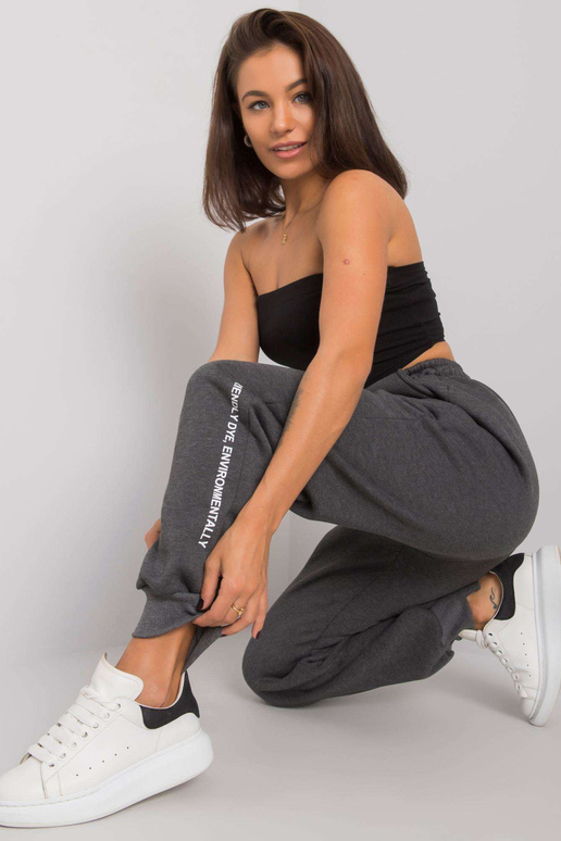 Naiste dressipüksid, tumehallid...