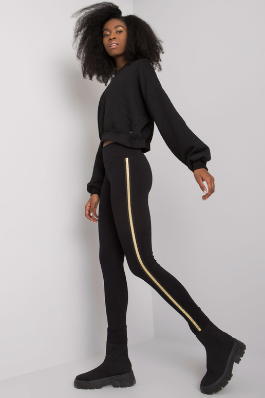 Mustad naiste triipudega retuusid...