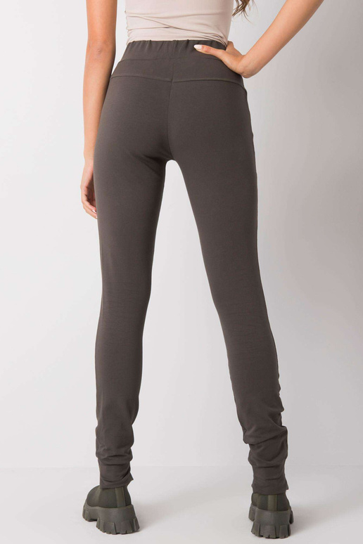 Davina tumedad khakivärvi puuvillased...