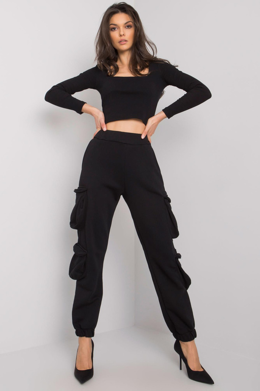 Mustad naiste dressipüksid taskutega... Mustad naiste dressipüksid taskutega...